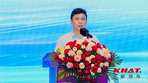 详细阅读:德国车企员工下午三点半下班 孔辉CEO郭川感慨:很震撼 坚信全球汽车未来在中国 德国车企员工下午三点半下班 孔辉CEO郭川感慨:很震撼 坚信全球汽车未来在中国